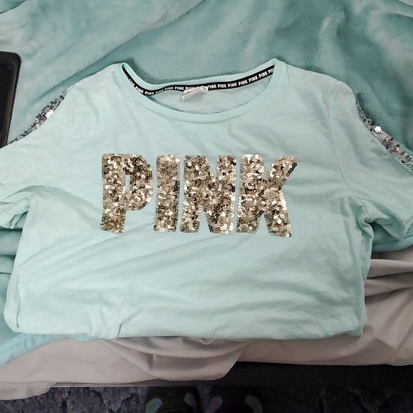 Pink tee - Picture 1 of 1